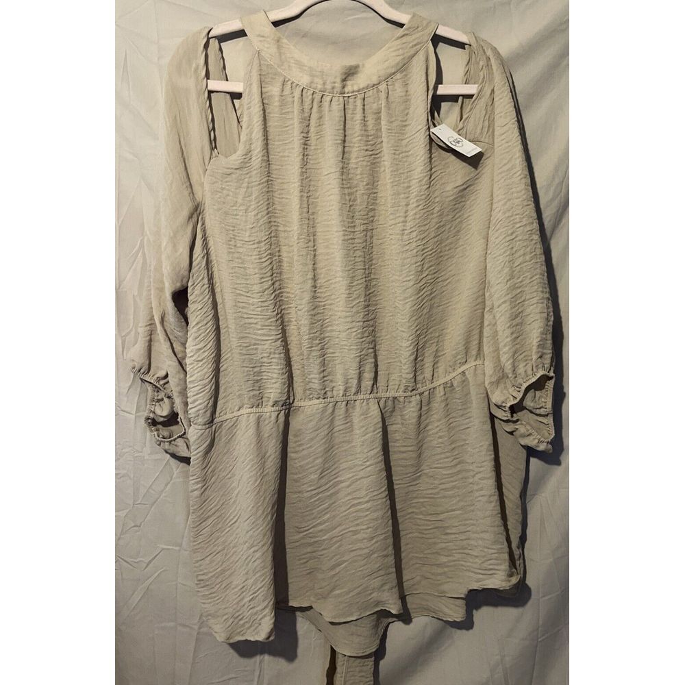 Ladies Cato Plus Size Top Size 26/28 Off Shoulder‎ Sleeves